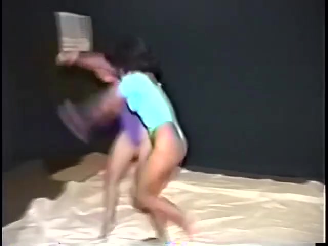 Agong Vs Laura
