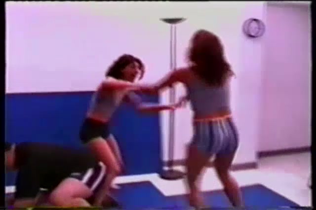 Nadege vs Sarah