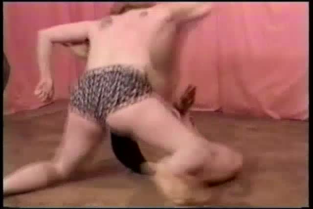 Tara vs Toni